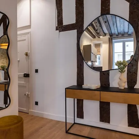 아파트 Parisian Luxury Living Rue Dauphine Saint-germain-des-pres 파리